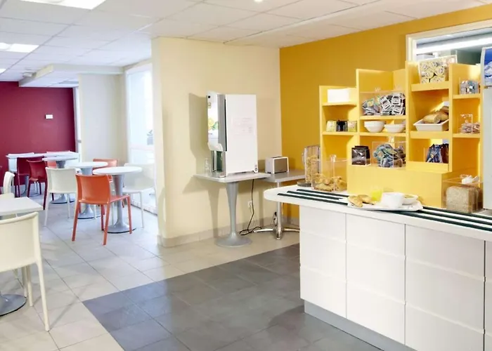 Premiere Classe Est-bizanos Hotel