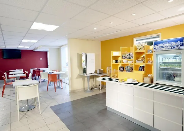 Premiere Classe Est-bizanos Hotel